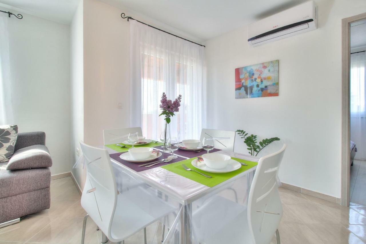 Apartments Antunovic Умаг Екстер'єр фото