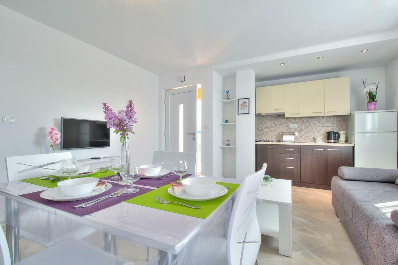 Apartments Antunovic Умаг Екстер'єр фото
