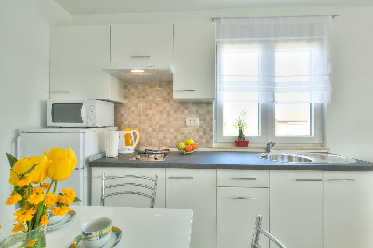 Apartments Antunovic Умаг Екстер'єр фото